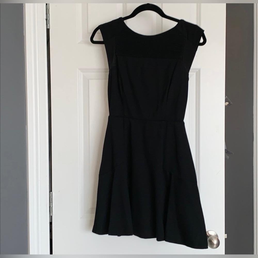 Banana Republic Women’s Short Sleeved Black A-Line Dress - Size 2P (Petite)